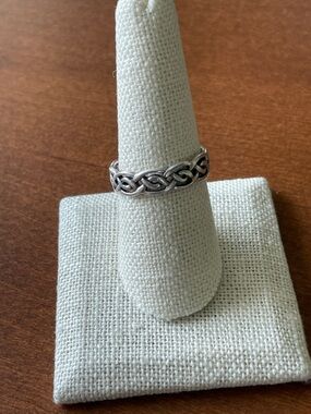 Peter Stone Company Limit Celtic Sulver Ring